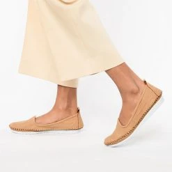 Alternative view of Andrea Conti Sportliche Slipper - Camel